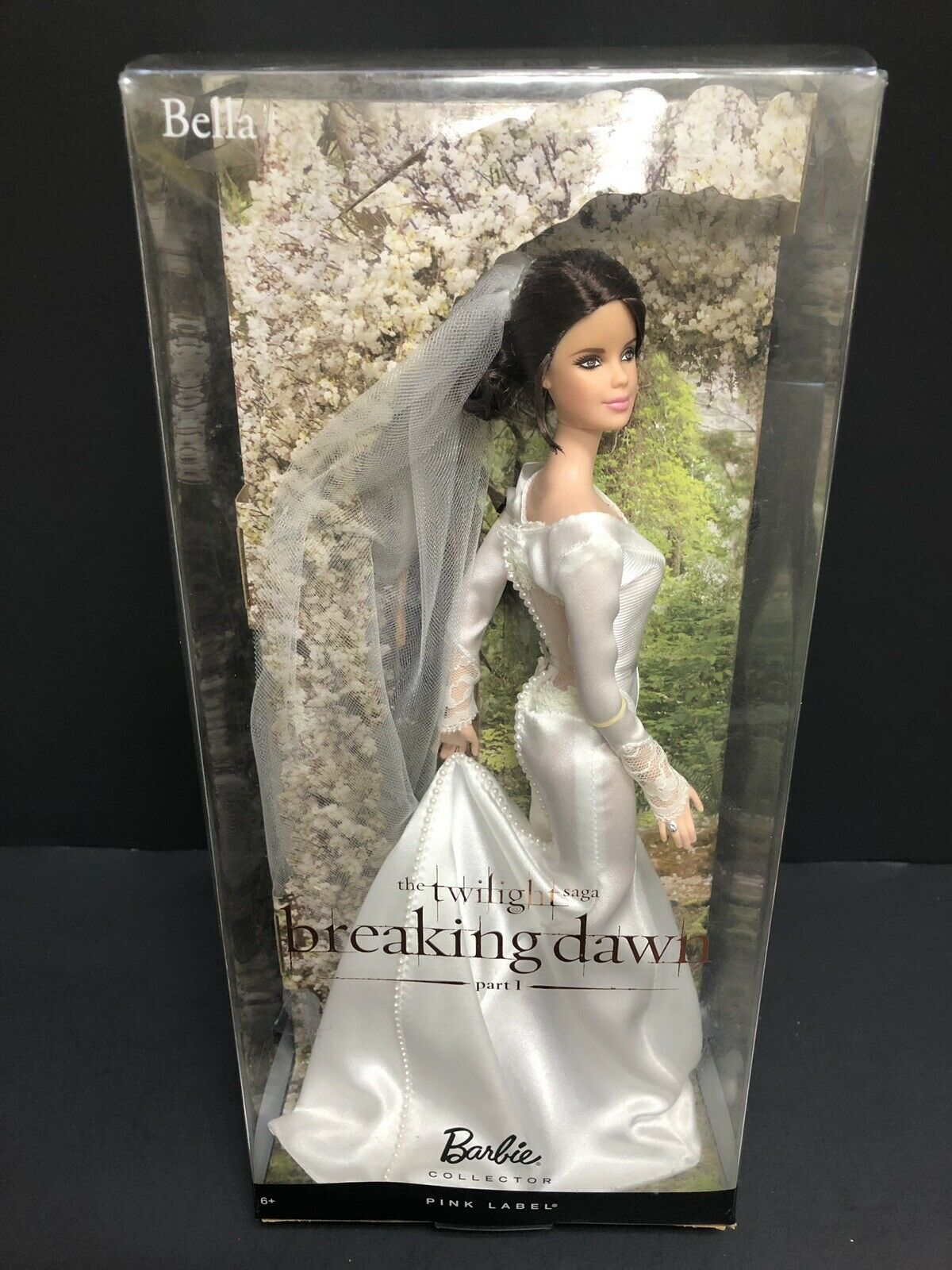 2011 Twilight Bella Wedding Bride Barbie Doll Breaking Dawn White Dress Veil